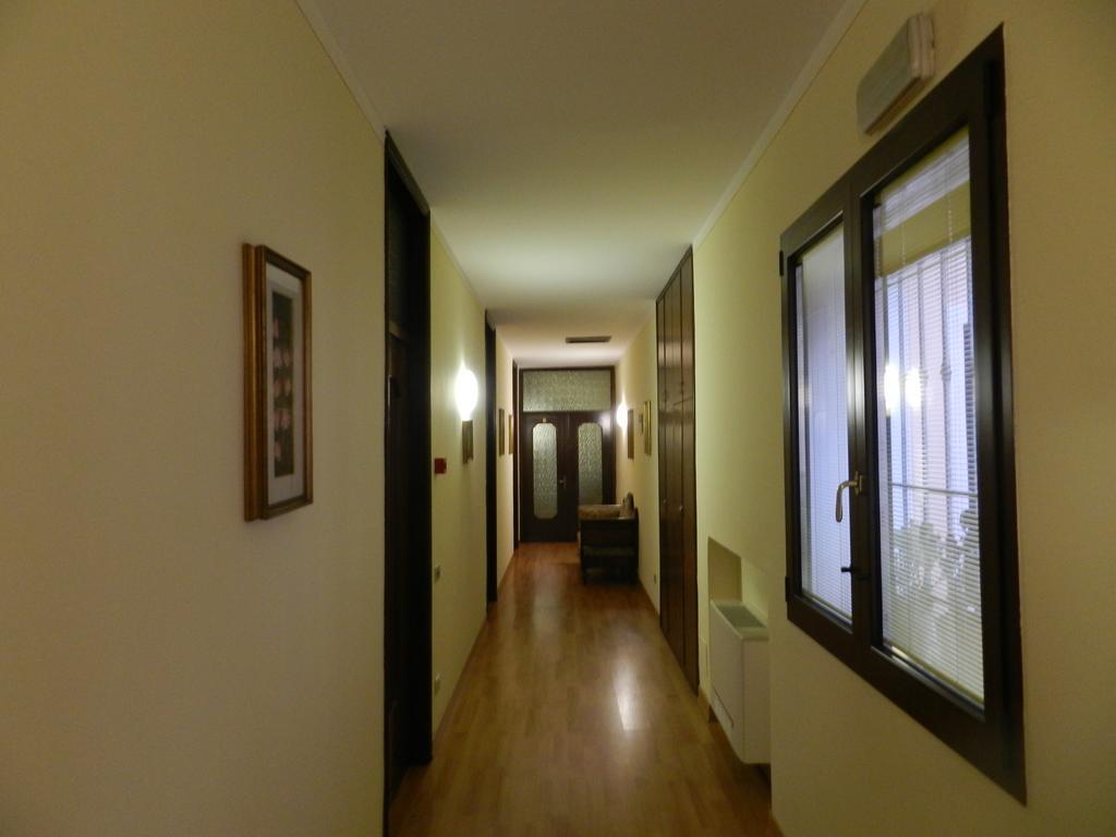 Locanda Trattoria Caffe Cavour チッタデッラ エクステリア 写真